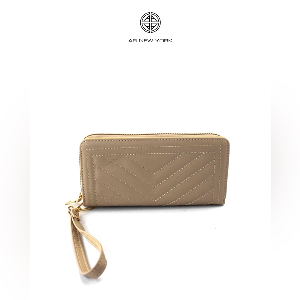 AR New York quilted long wallet